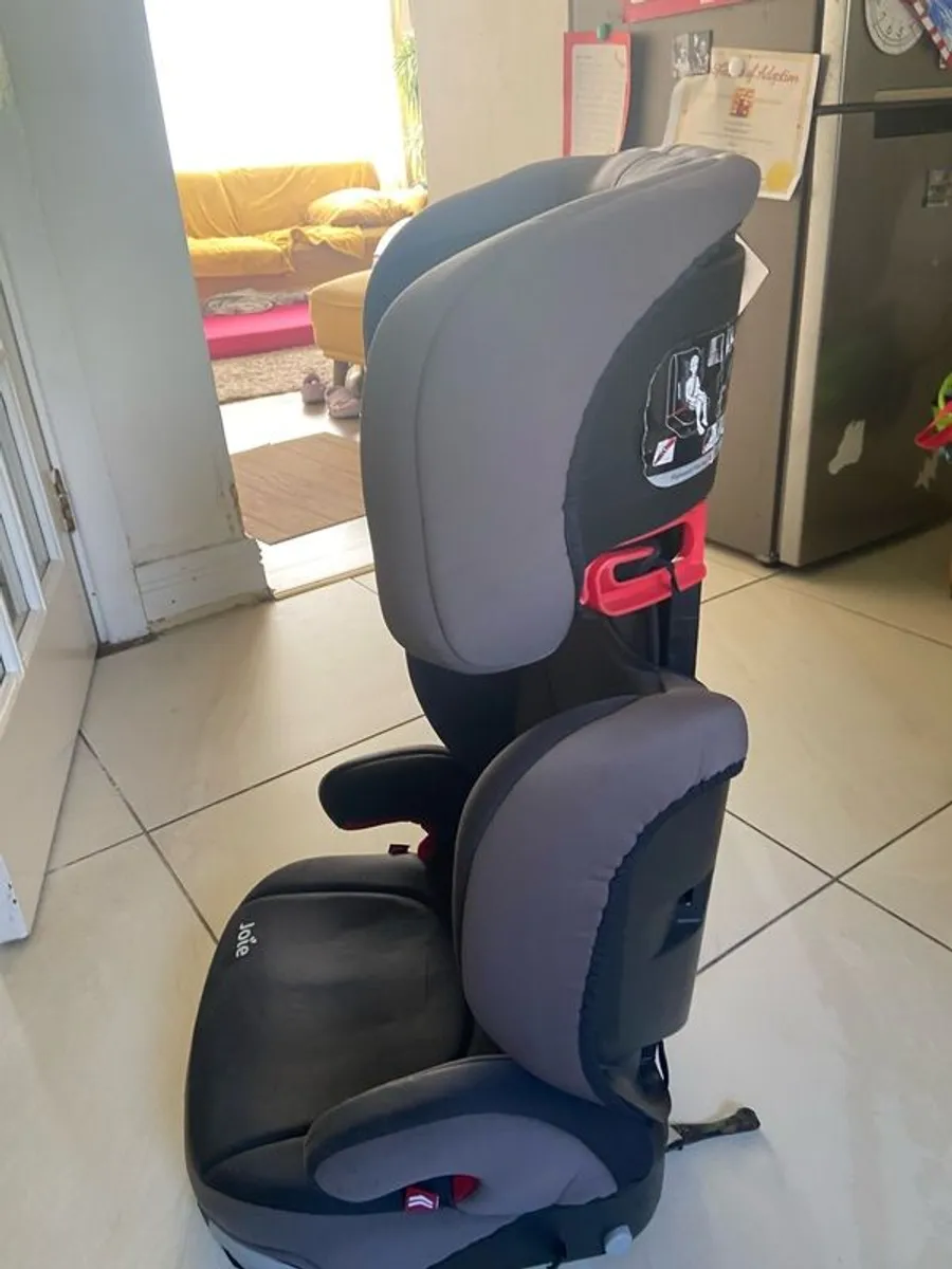 Joie child car seat - Image 2