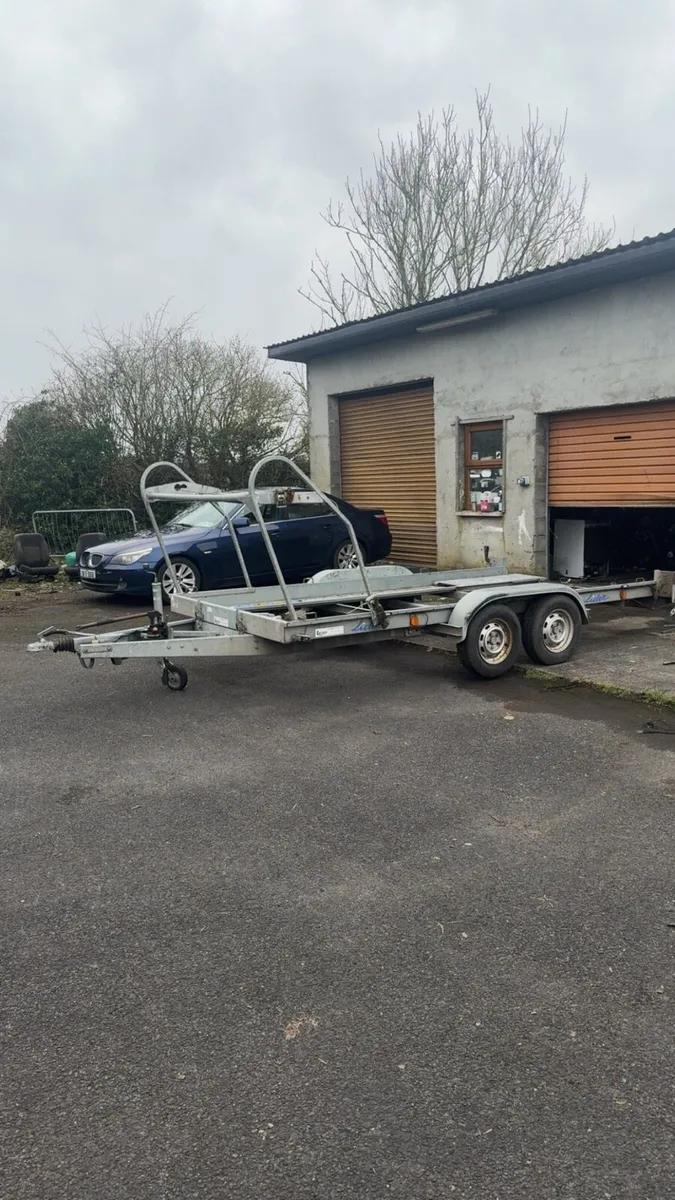 Lider Trailor WIth Tire Rack - Image 2