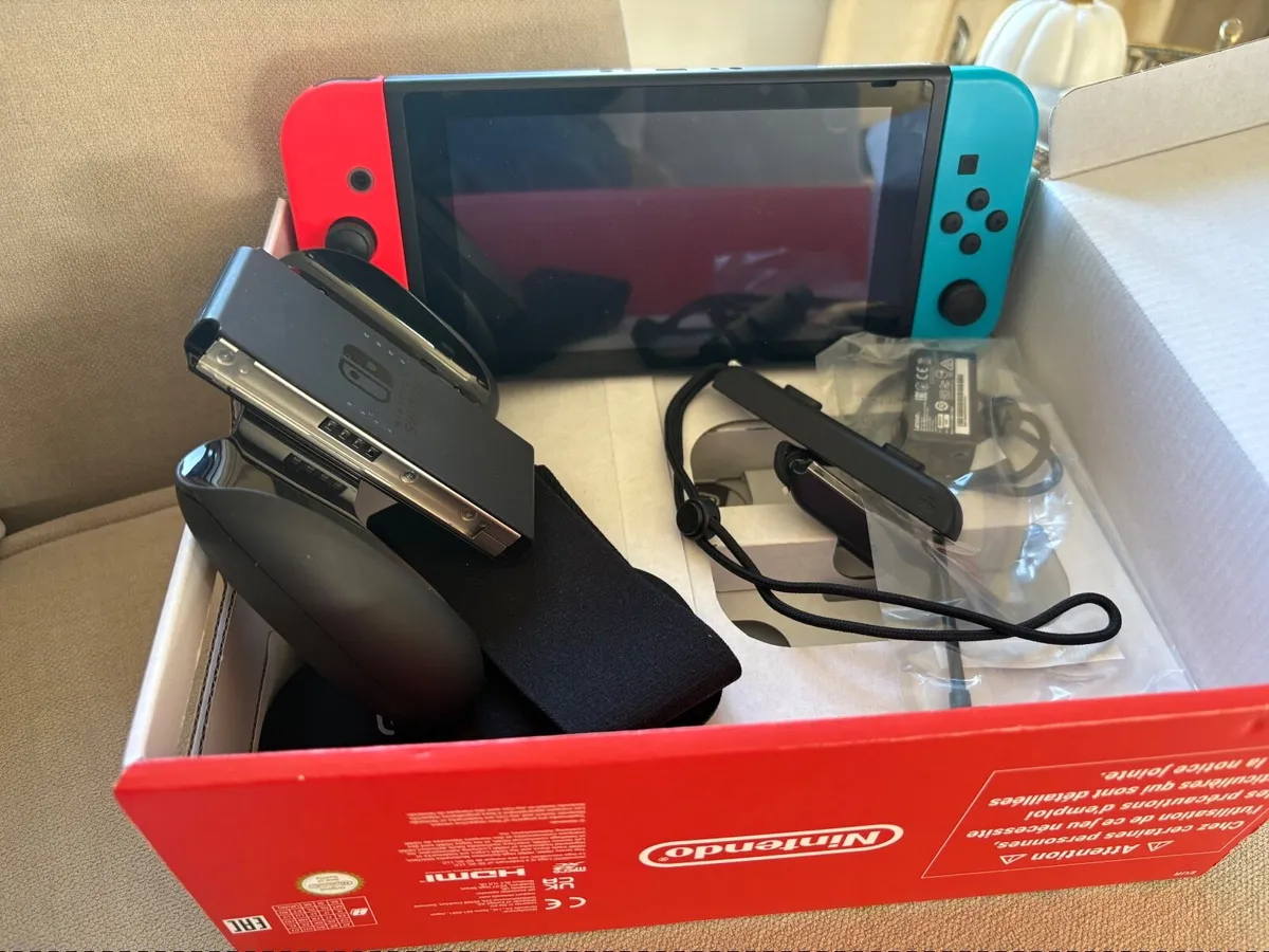 Nintendo Switch - Image 1