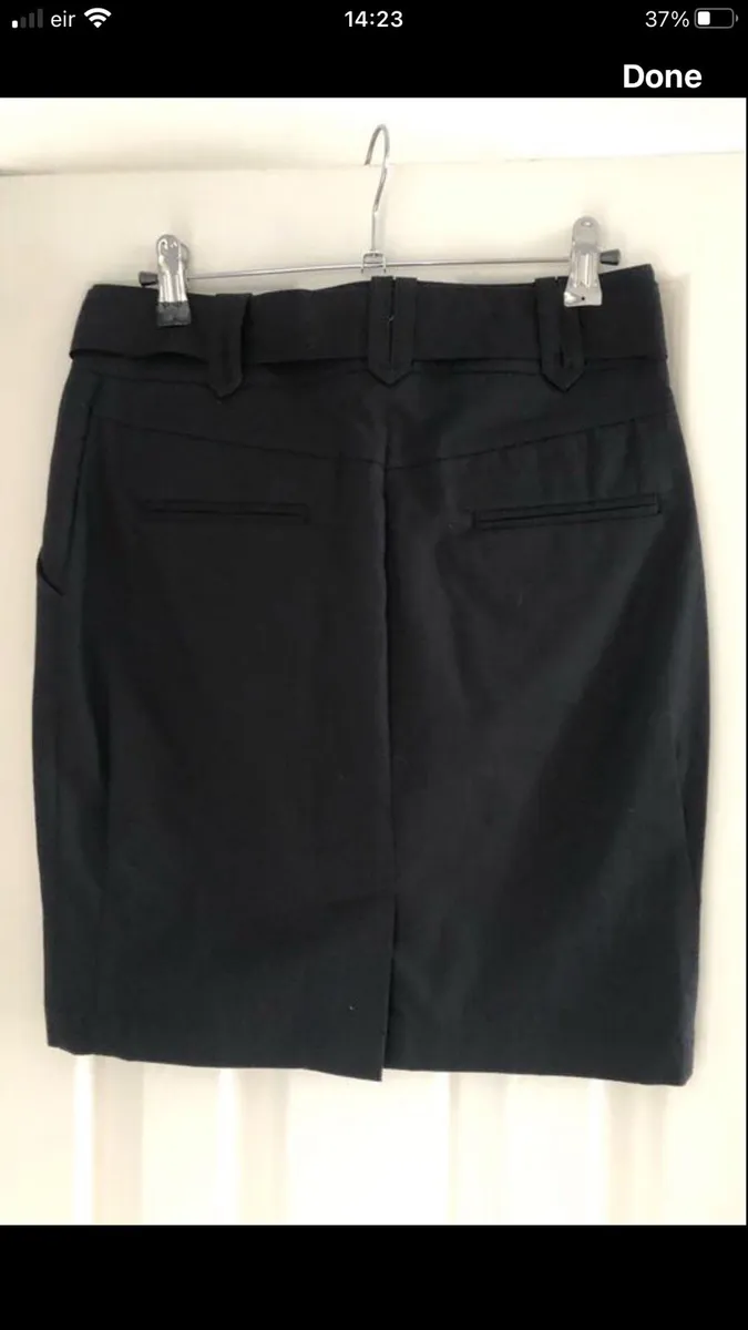 Ladies BNWT M&S skirt size 8 €20 - Image 2