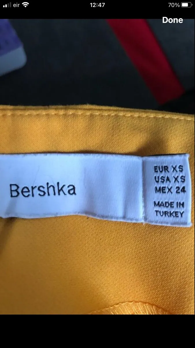 Ladies stunning skirt size S €5 - Image 3