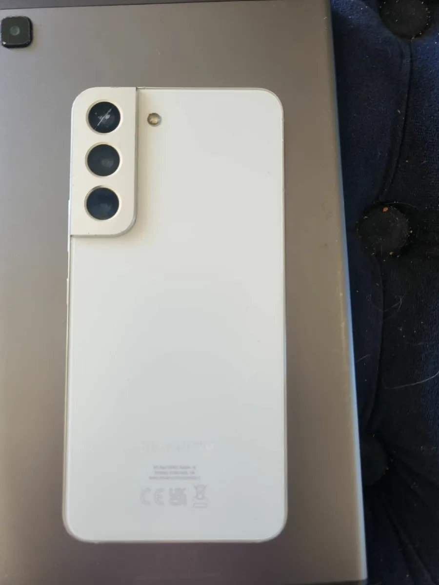 Samsung 22 128GB Unlocked - Image 2