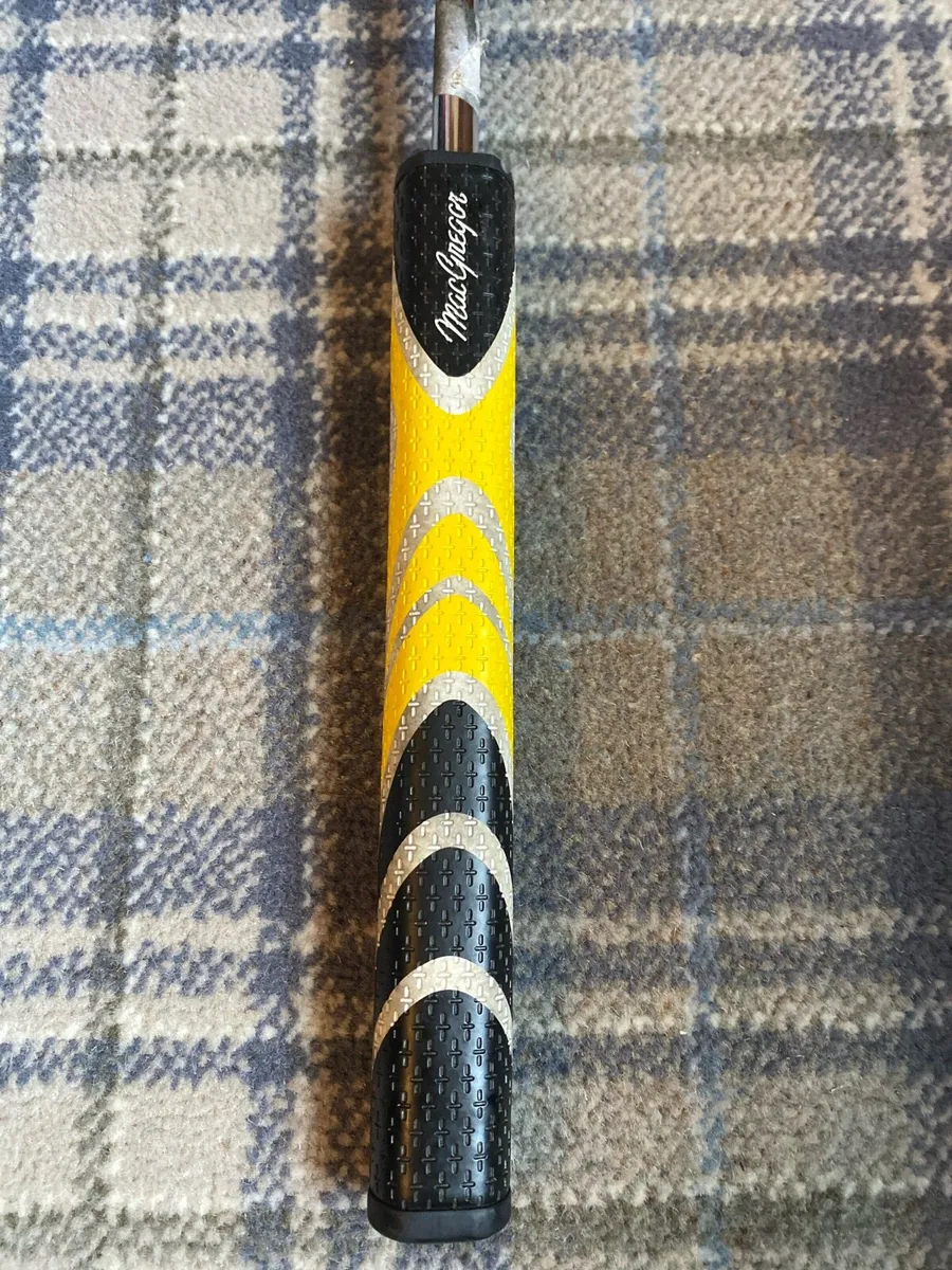Macgregor V-feel model three left handed putter - Image 3