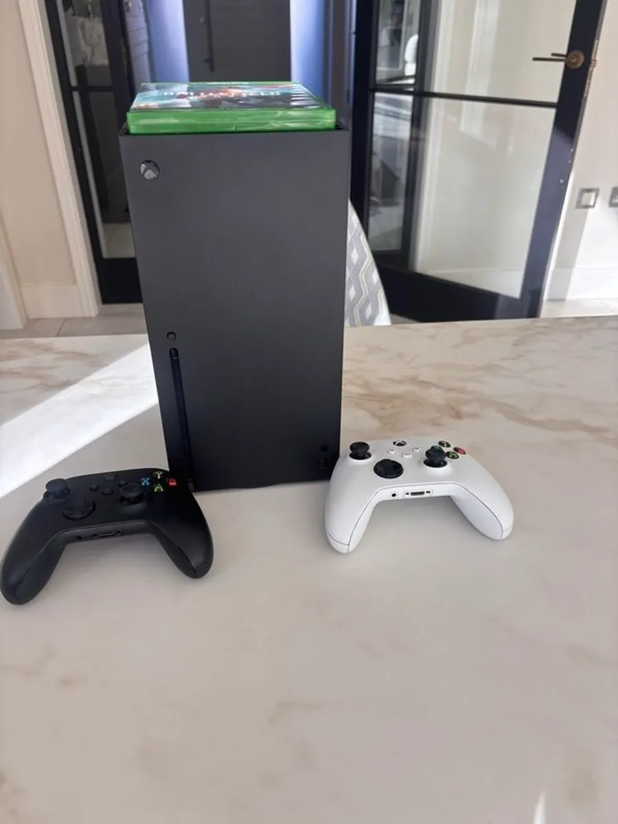 Xbox Series X plus 2 Wireless Controllers & Game - Image 3