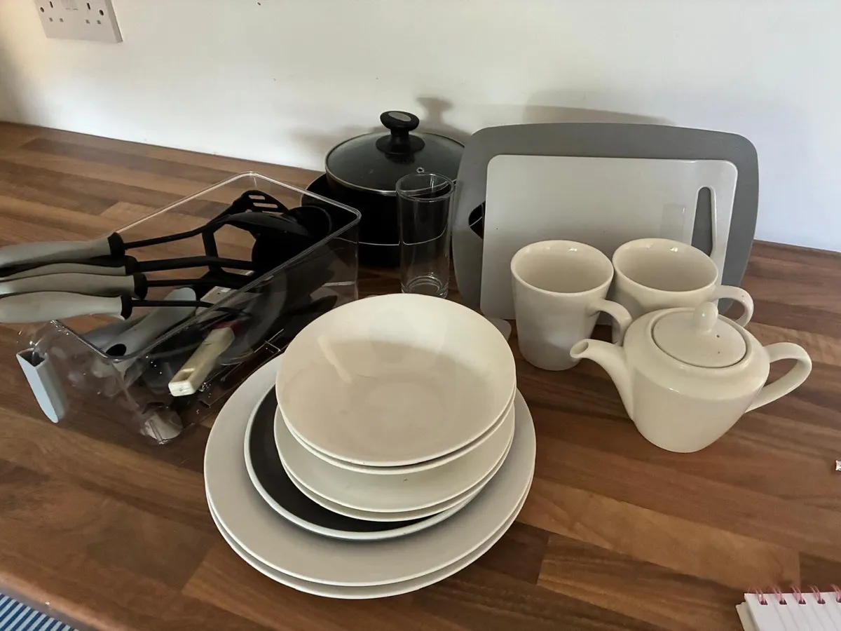 Kitchen Utensils - Image 1