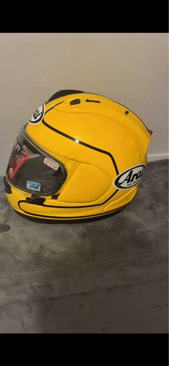 Joey Dunlop helmet - Image 3