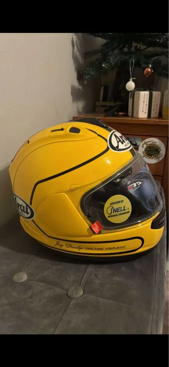Joey Dunlop helmet - Image 4