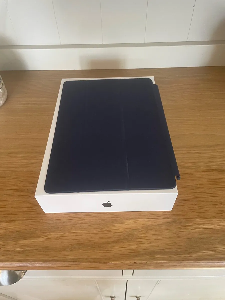 Boxed iPad 8th Gen 32Gb Space grey - Image 3