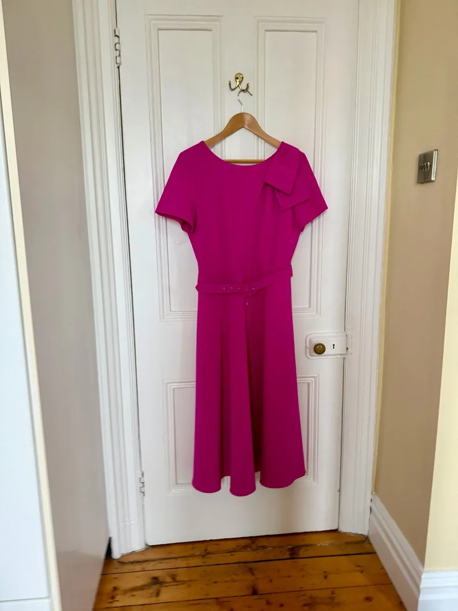 Beautiful new ladies formal dress - Image 1