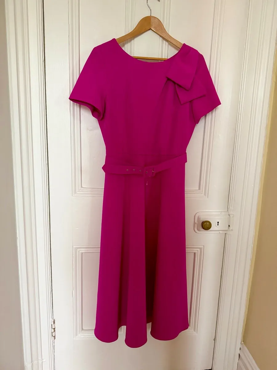 Beautiful new ladies formal dress - Image 2