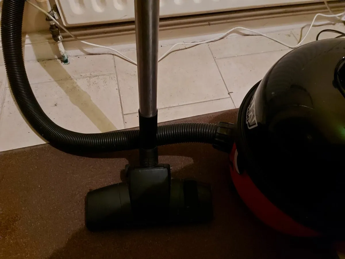 Henry 200 Numatic Vacuum Cleaner HVR200-11 - Image 2