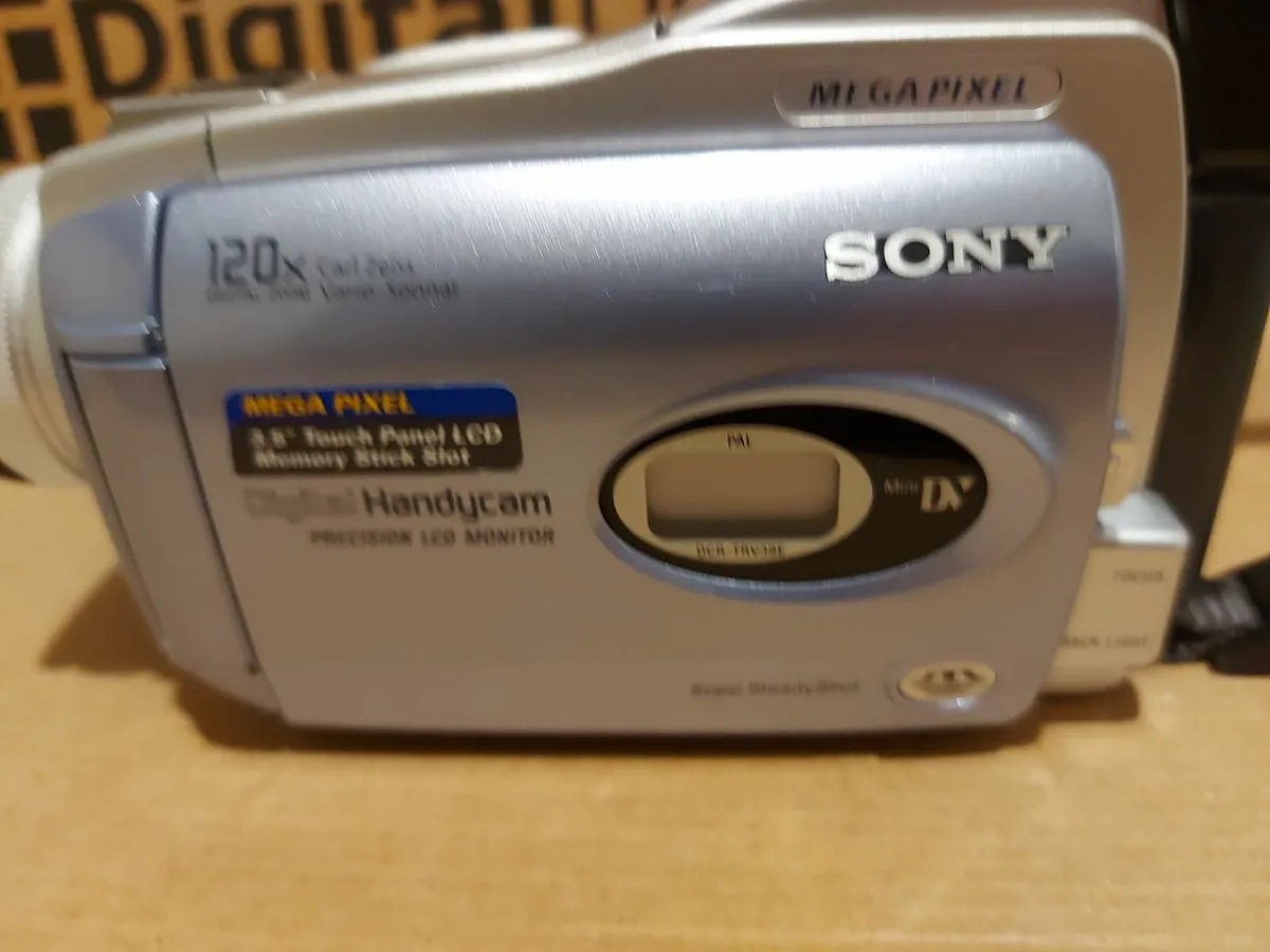 SONY Digital Video Camera Recorder Model DCR-TRV38 - Image 1