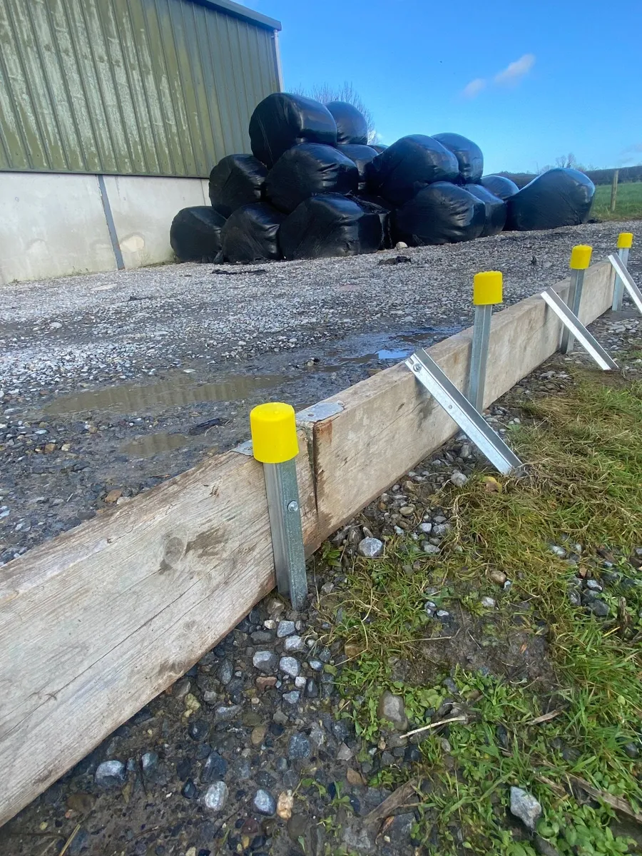 Star pickets - Image 2