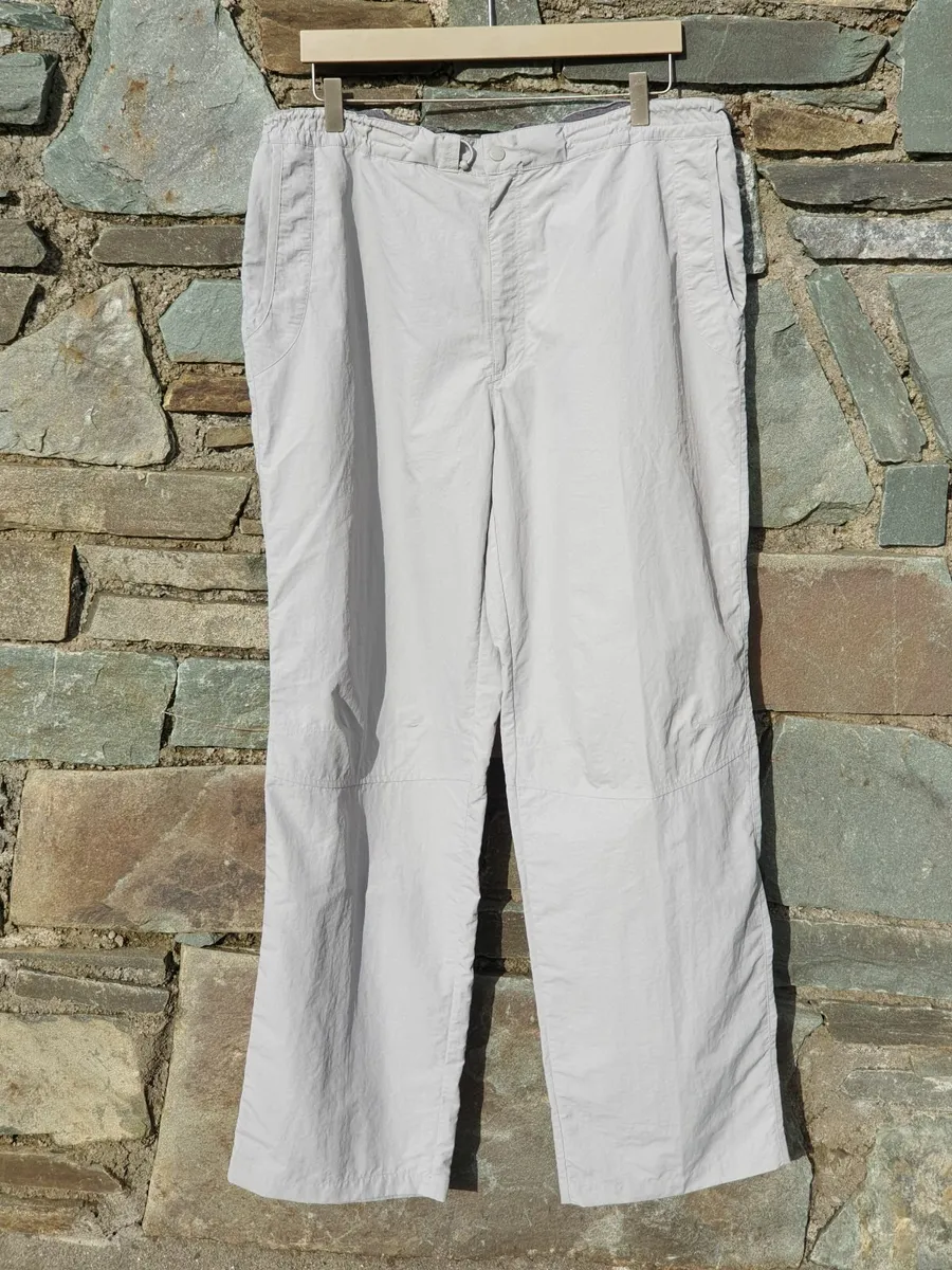 Rohan grey hiking trousers size Large - Image 1