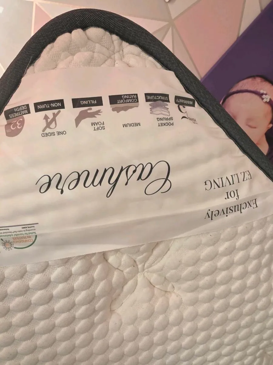 CASHMERE  Single mattress used for 1 month . - Image 3