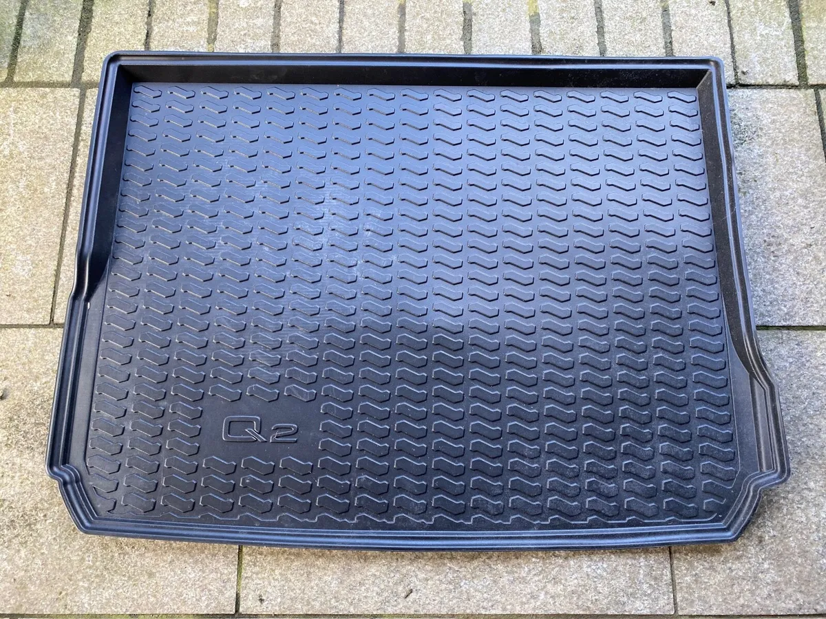 Audi Q2 Boot Liner, Q3 Boot Screen & Guard - Image 4