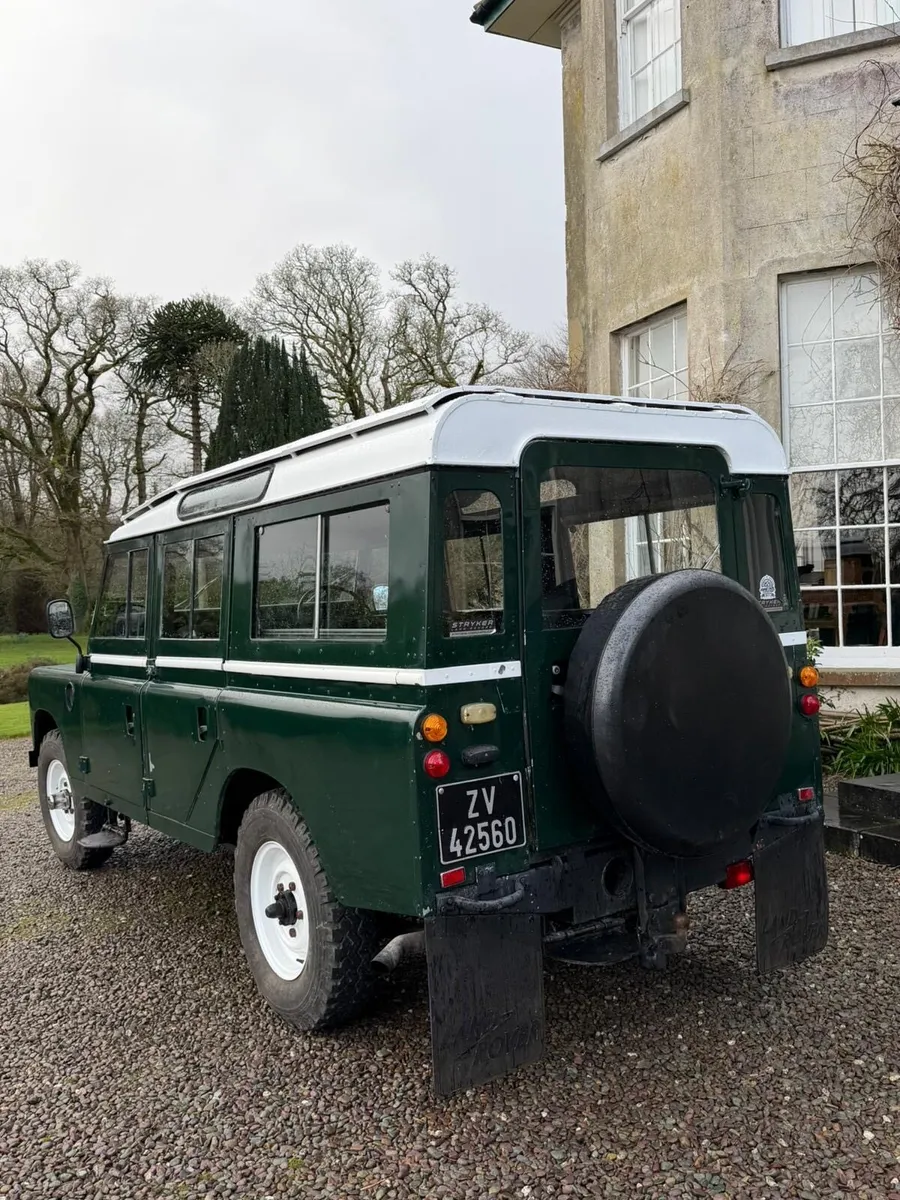 Land Rover Defender Estate - Image 2