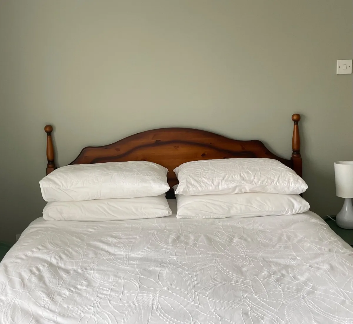 Wooden dressing table, locker & kingsize headb - Image 3