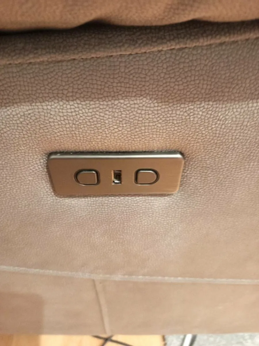 L shaped sofa - Image 2