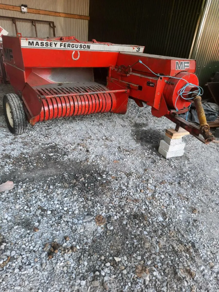 Massey ferguson 3 square baler - Image 1