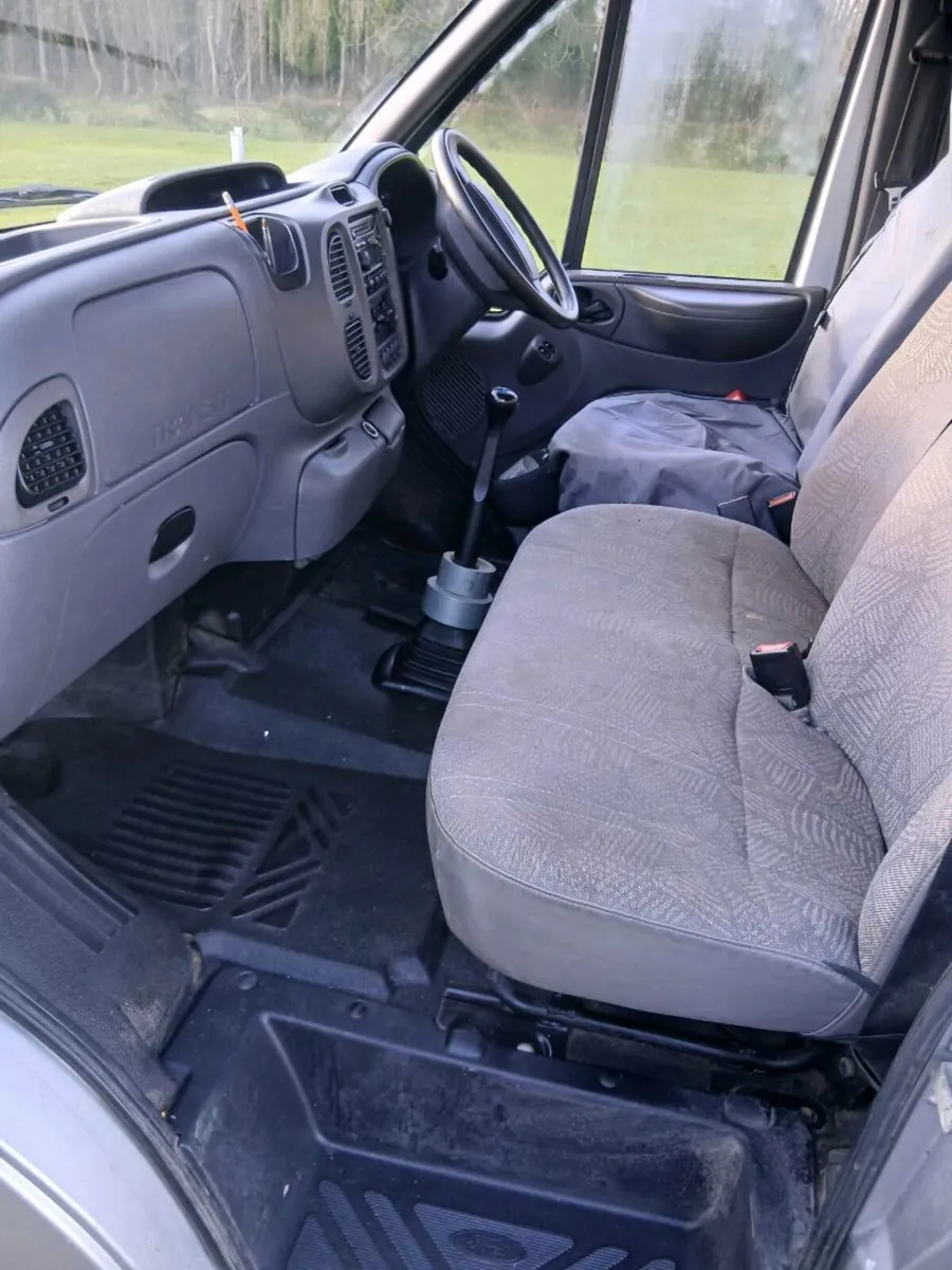 Ford Transit - Image 4