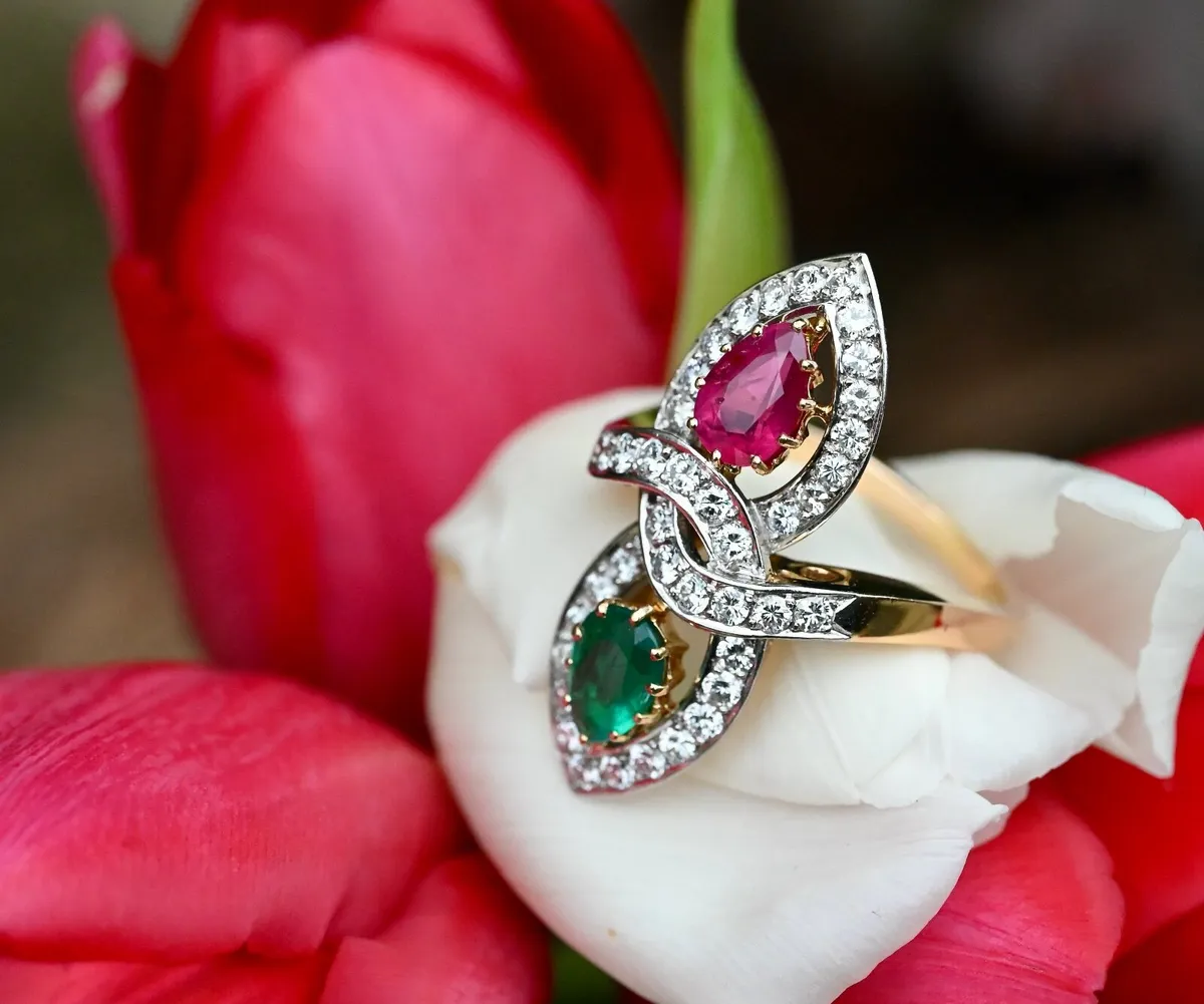 Vintage 1960s  Emerald, Ruby & Diamond Ring - Image 3