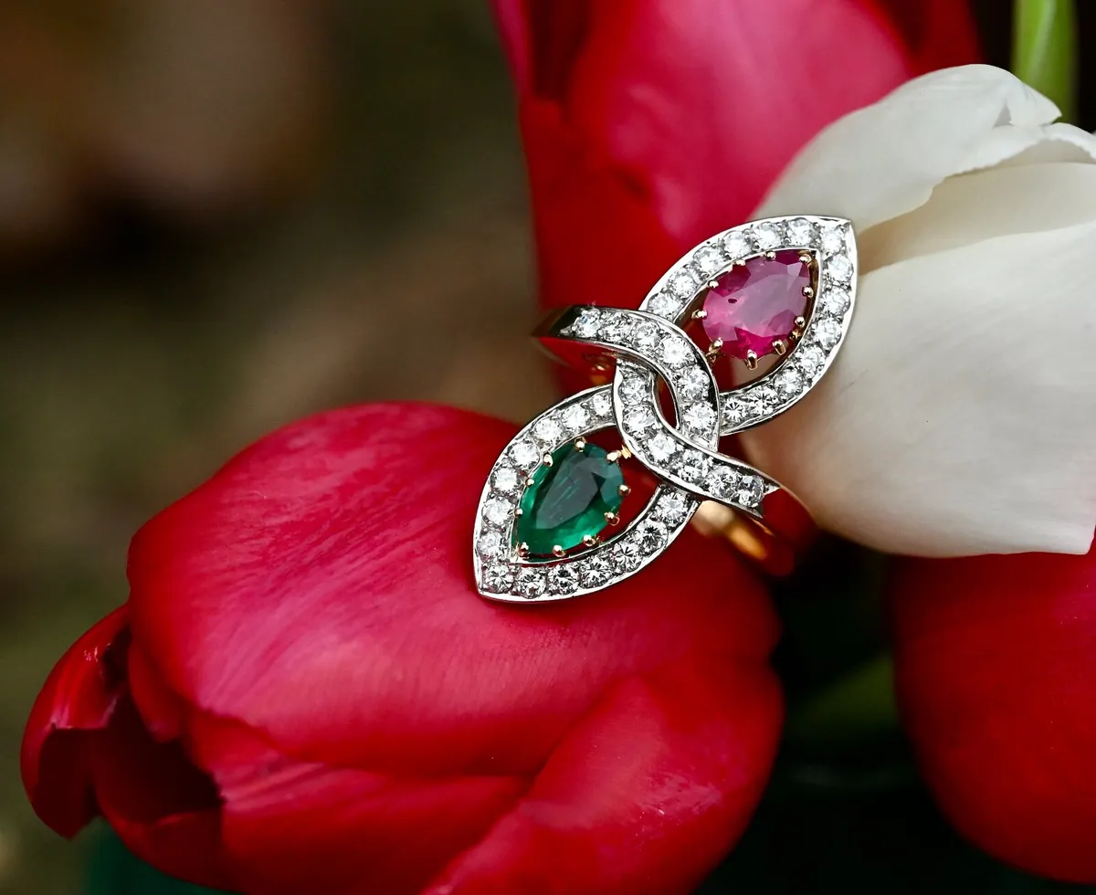 Vintage 1960s  Emerald, Ruby & Diamond Ring - Image 4