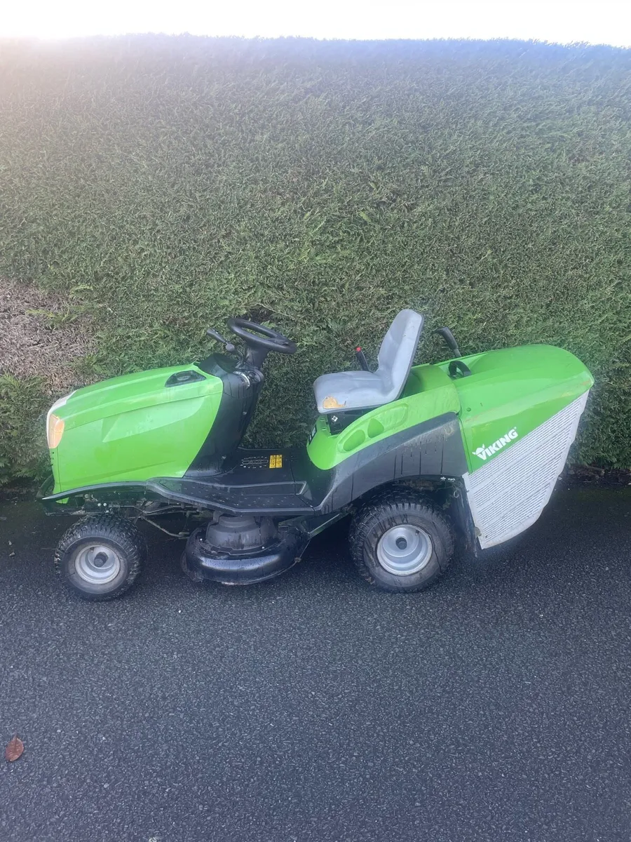 Ride on lawnmower - Image 2