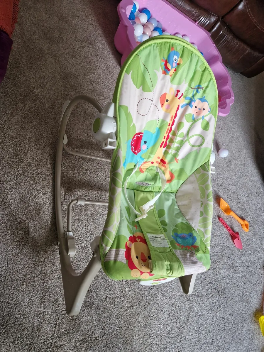 Fischer price baby chair - Image 1