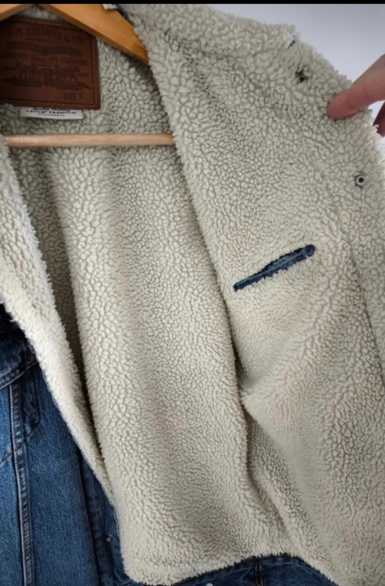 Levi's Denim Sherpa Trucker Jacket - Image 4