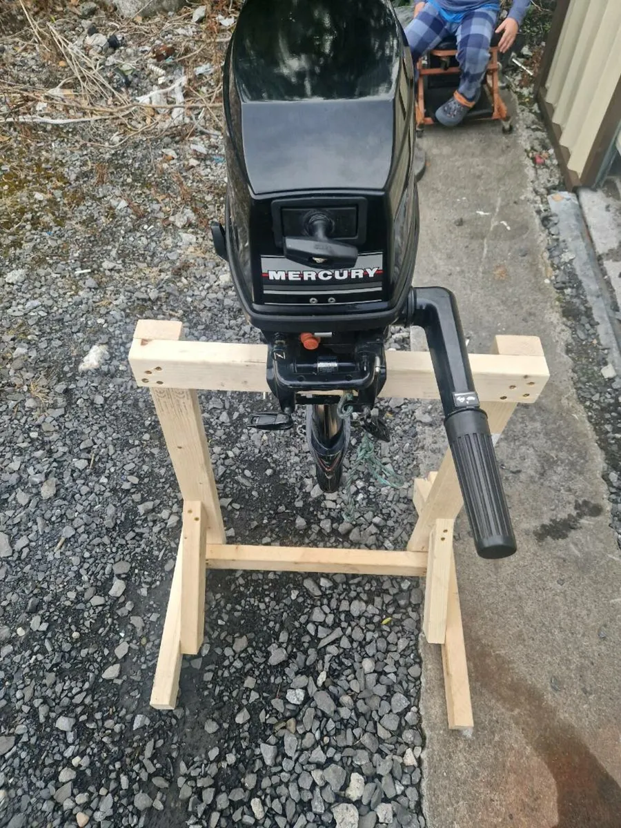 Mercury 5hp outboard - Image 1