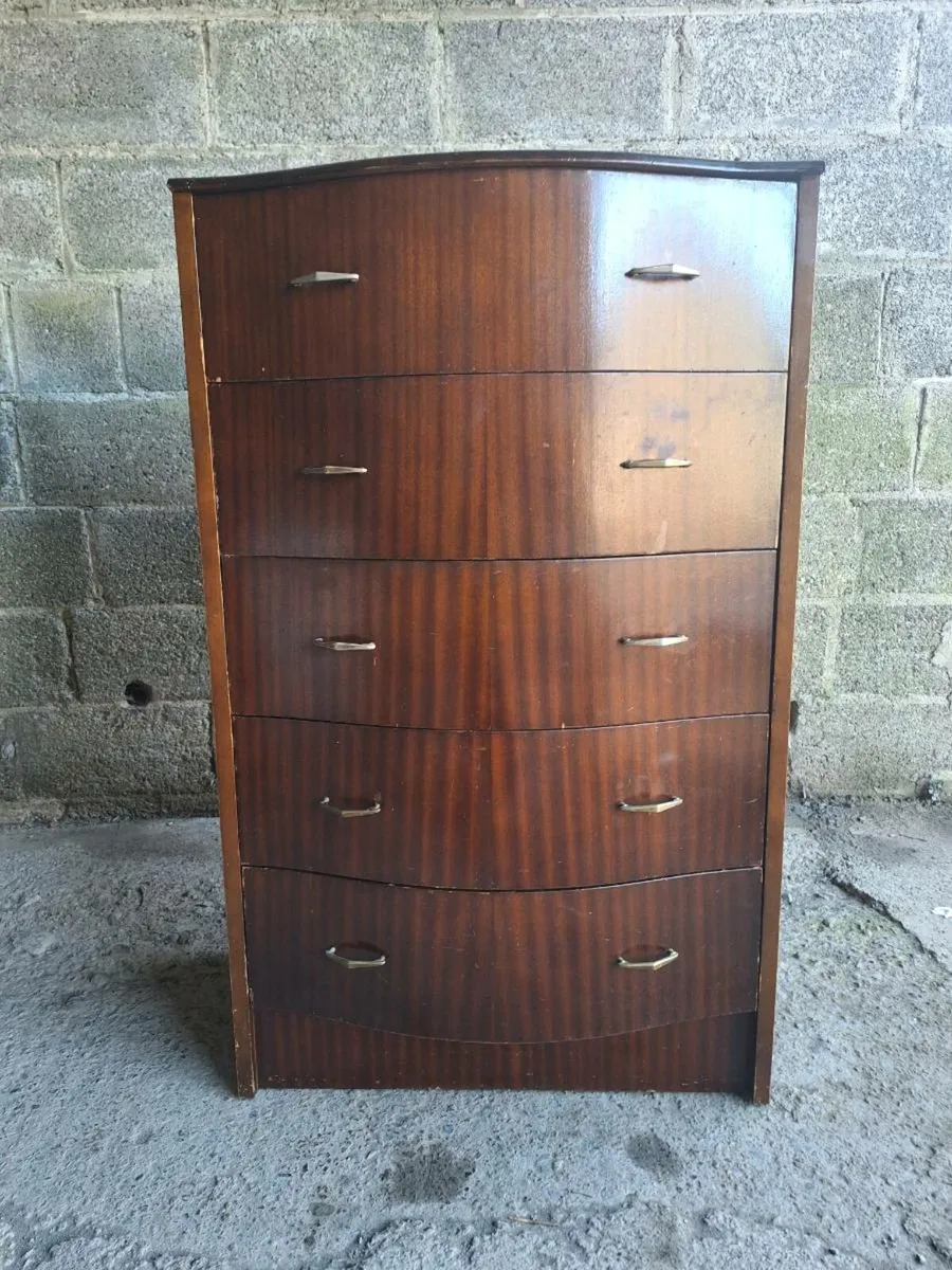 Vintage chest for restoration (DELIVERY) - Image 1