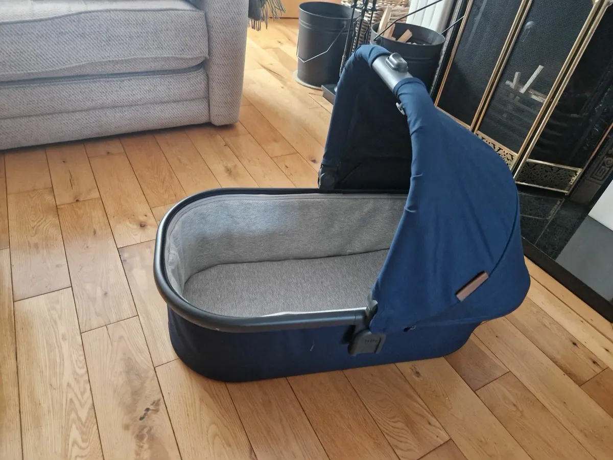 Uppababy buggie bassinet - Image 1