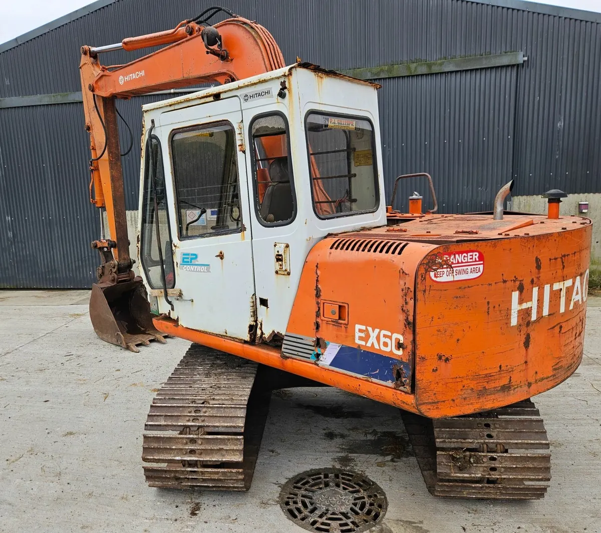 Hitachi EX60 - Image 4