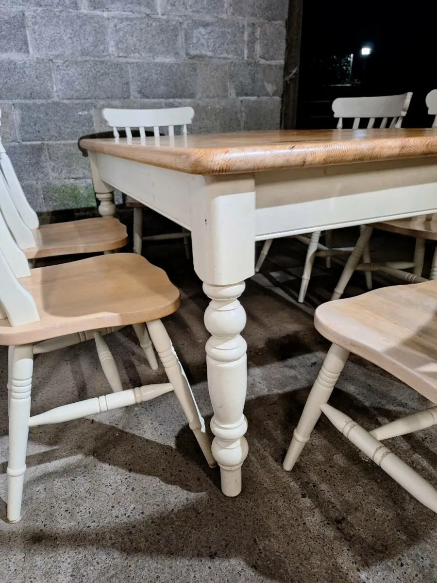 Solid table with 6 chairs (DELIVERY) - Image 3