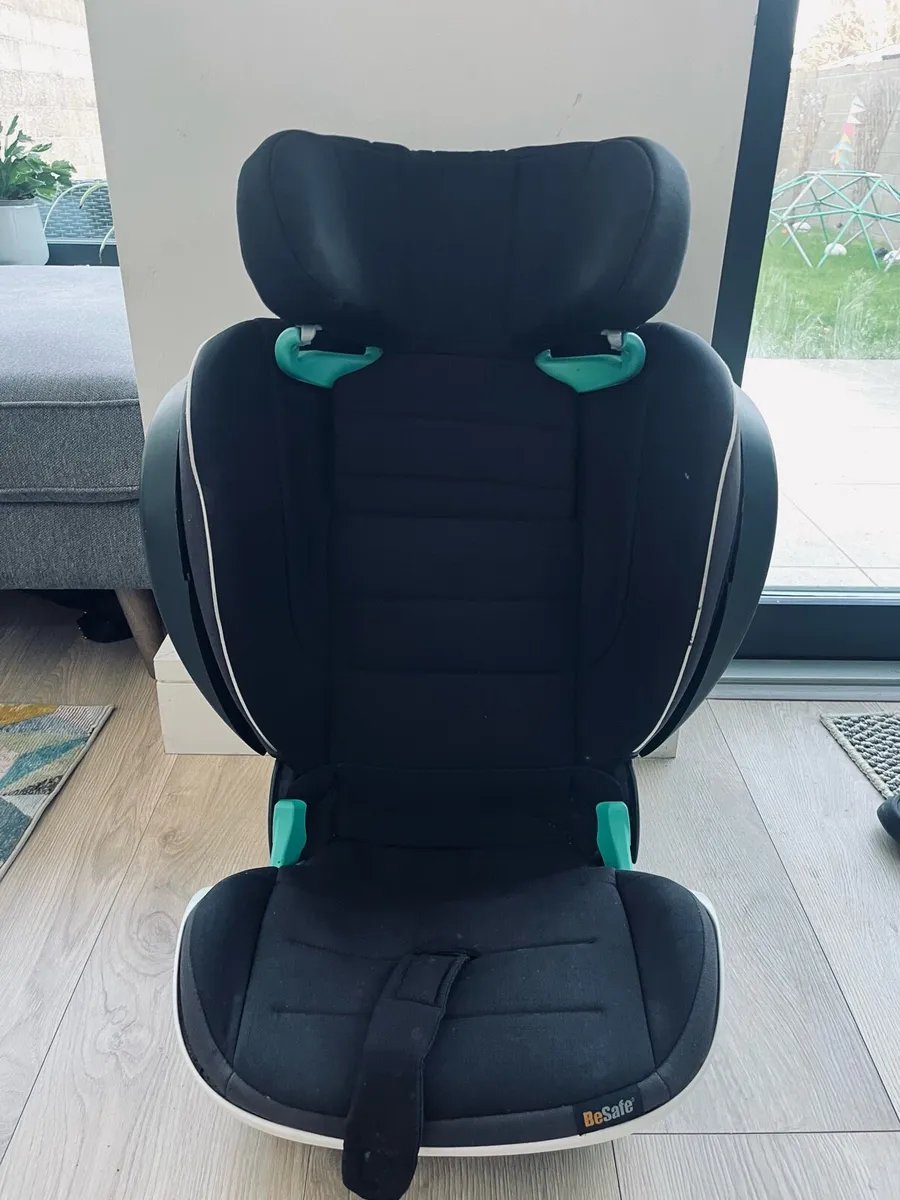 BeSafe Izi Flex High Back Booster