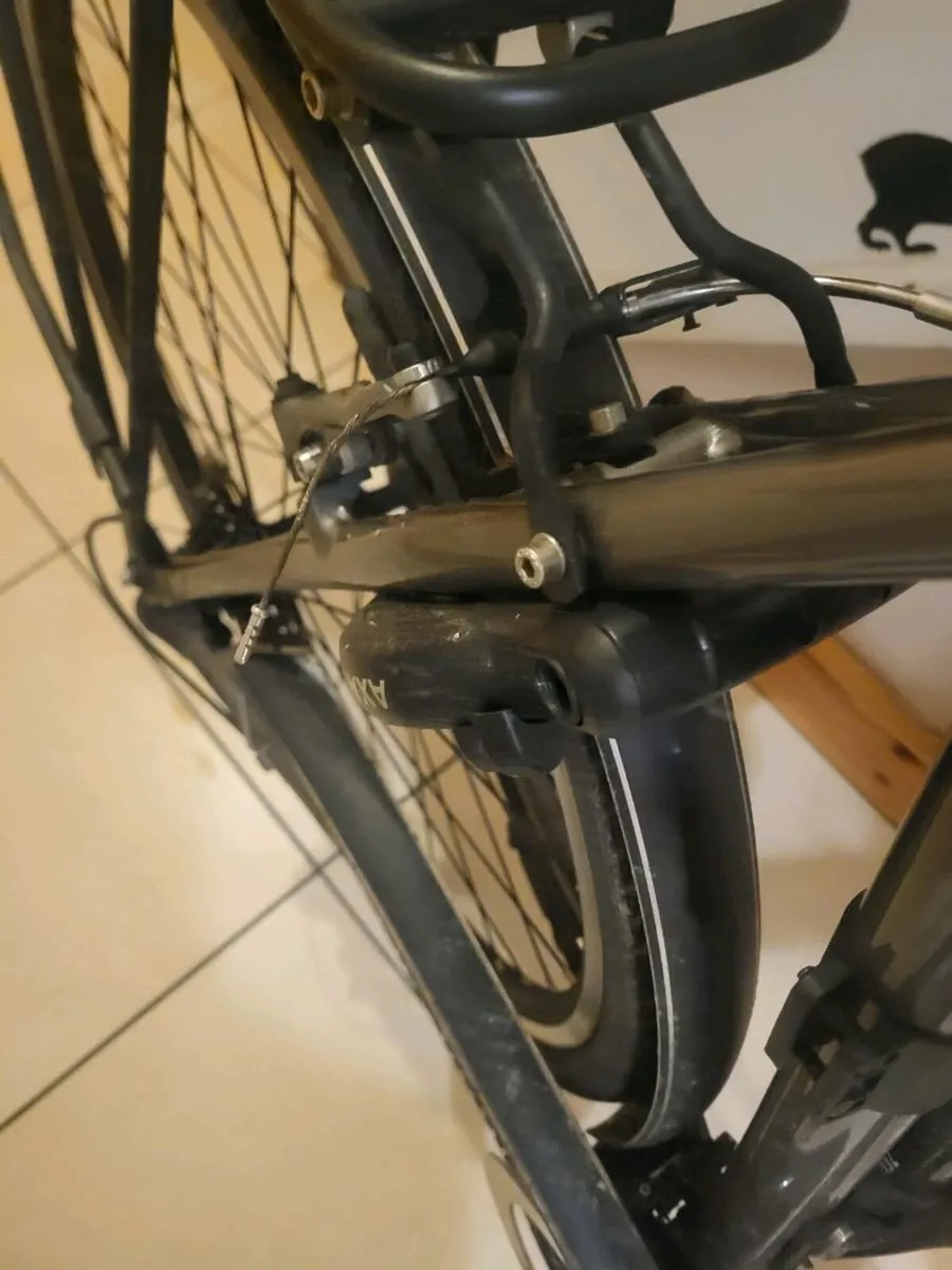 hybrid bike - Image 2