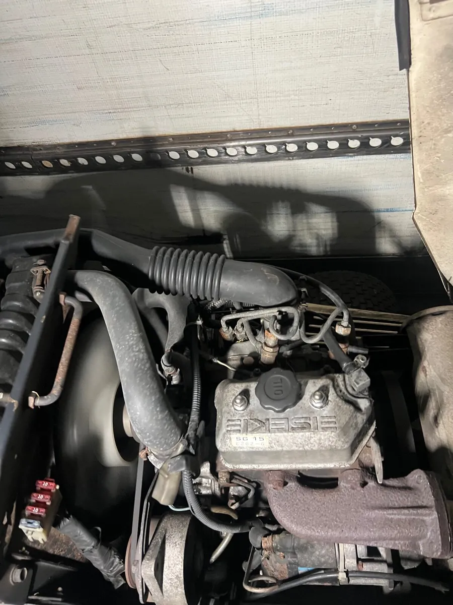 Iseki sg15 diesel mower. - Image 2