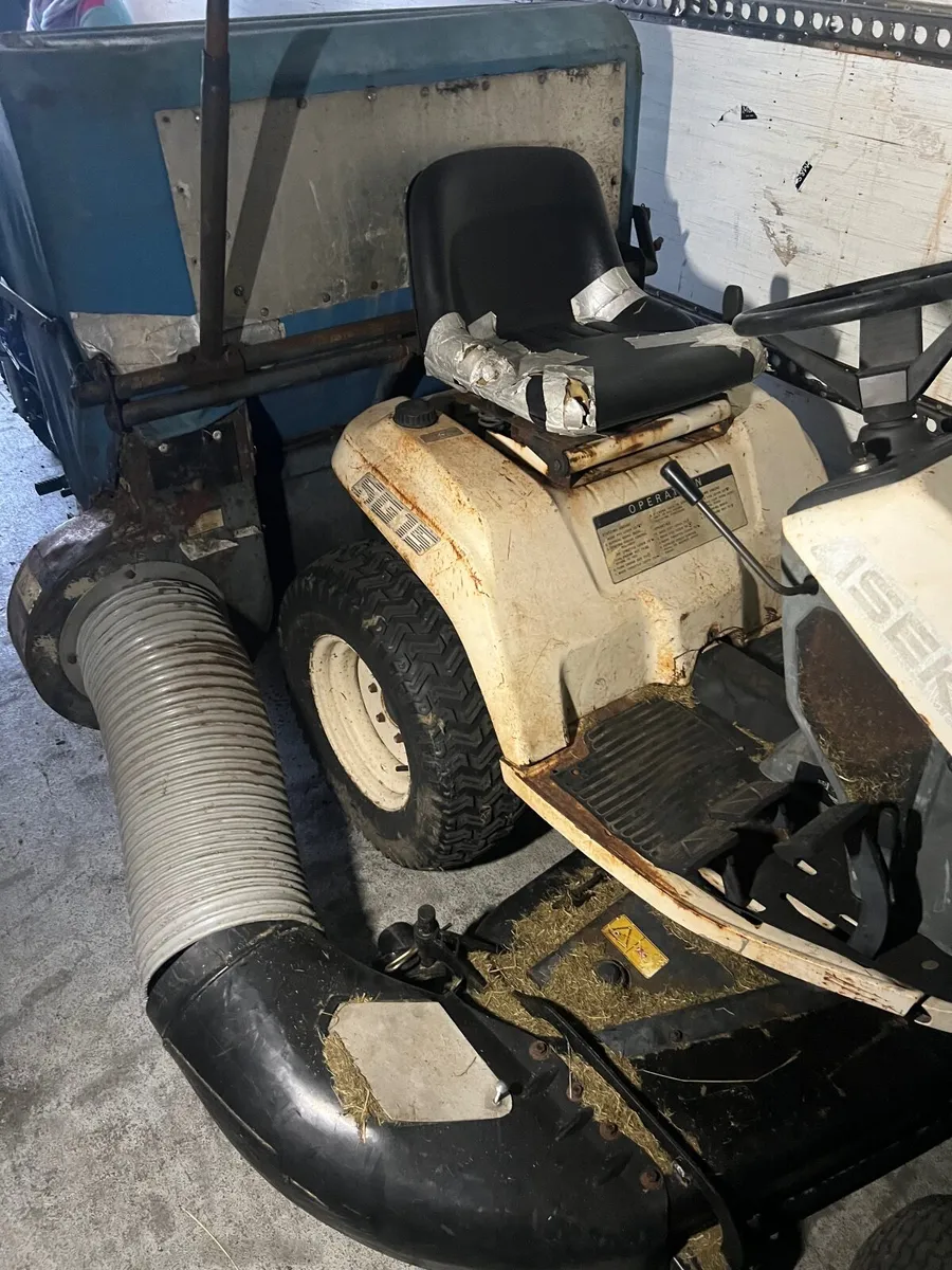 Iseki sg15 diesel mower. - Image 4