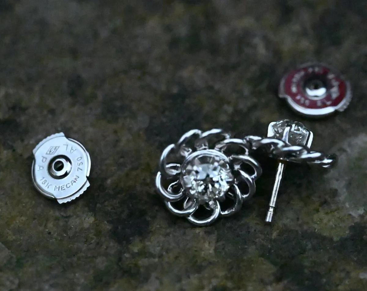 Vintage Diamond Stud Earrings - 18ct - Image 3