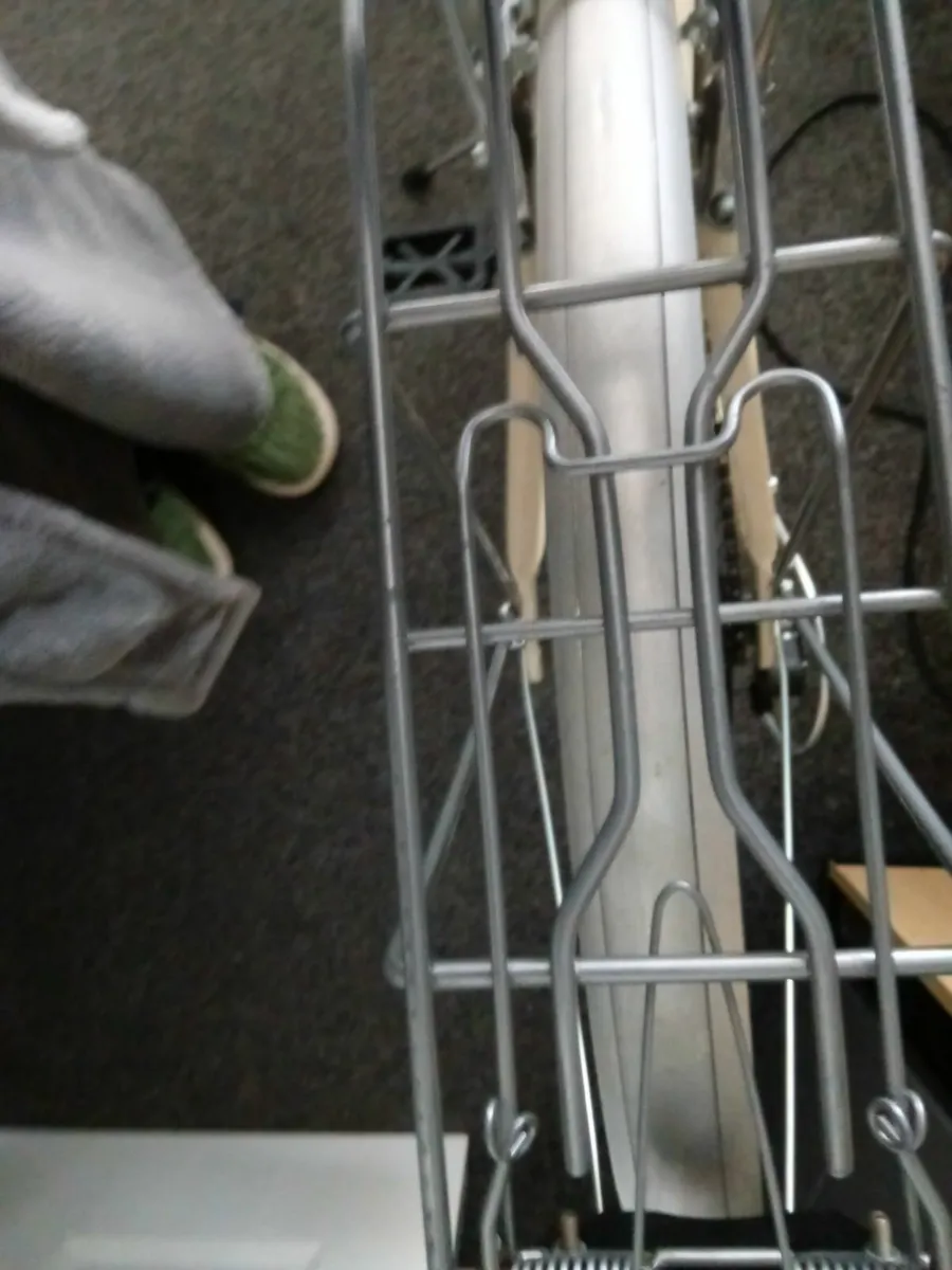 Ladies bike as new - Image 4