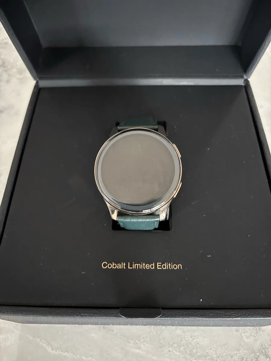 OnePlus Smartwatch - Cobalt Limited Edition - Image 2