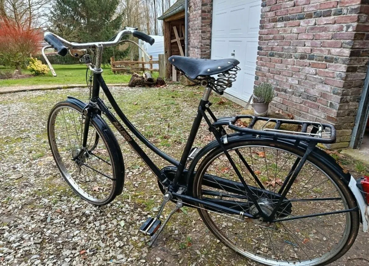 vintage Raleigh Royal roadster bike - Image 2