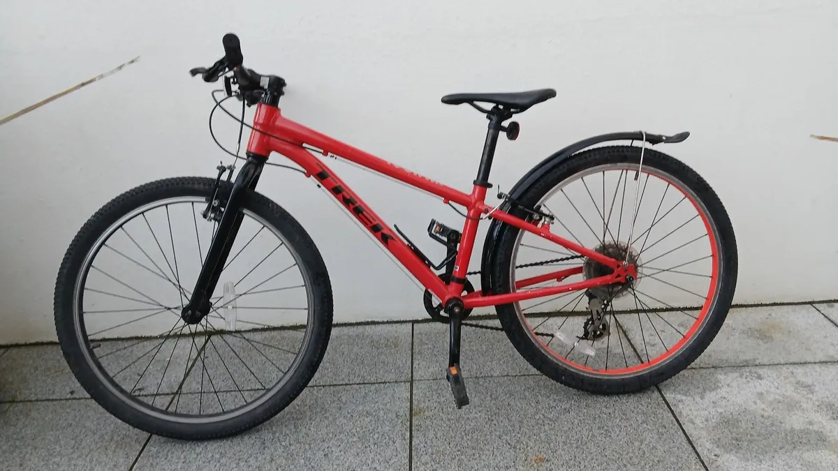 Trek wahoo 24 inch childs bike - Image 1