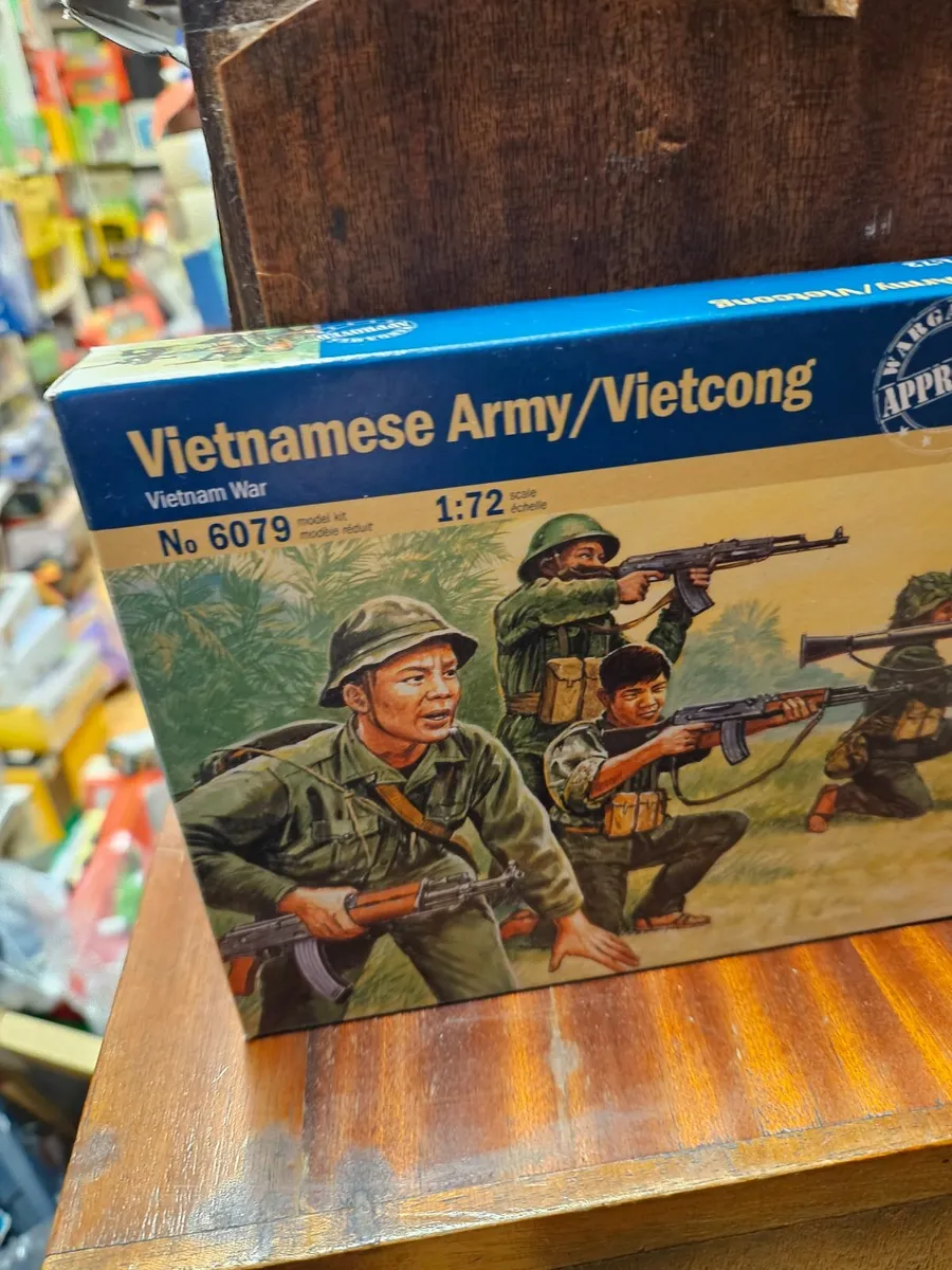 Airfix Italeri Vietnam Viet Cong Soldiers - Image 2