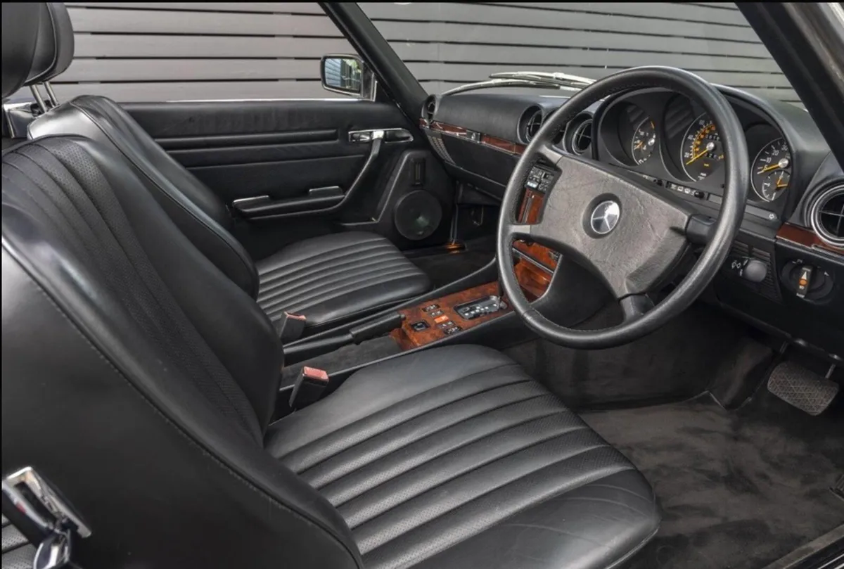 Mercedes Benz Type 107-380 - Image 1