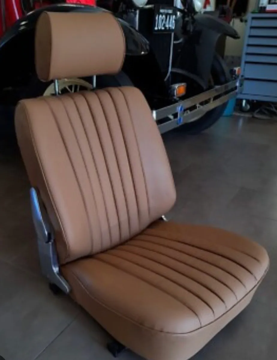 Mercedes Benz Type 107-380 - Image 2