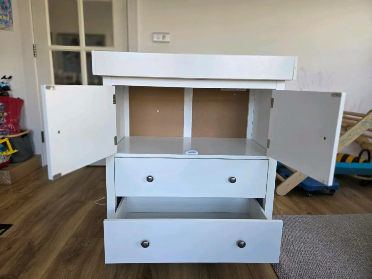 Baby Changing Unit - Image 2