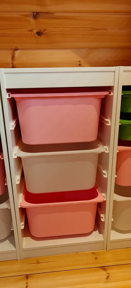 Storage units - Image 1