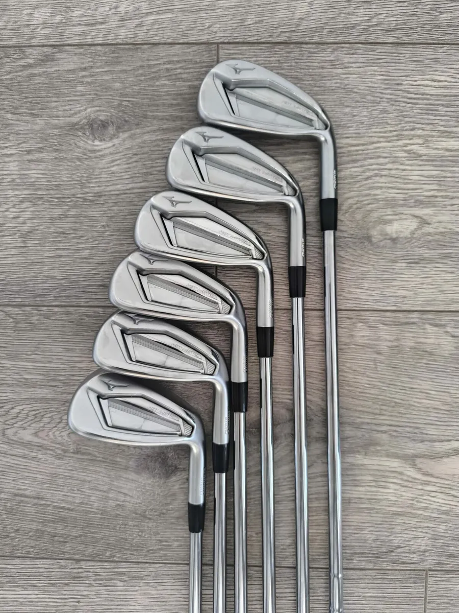 Mizuno 919 hotmetal irons - Image 1